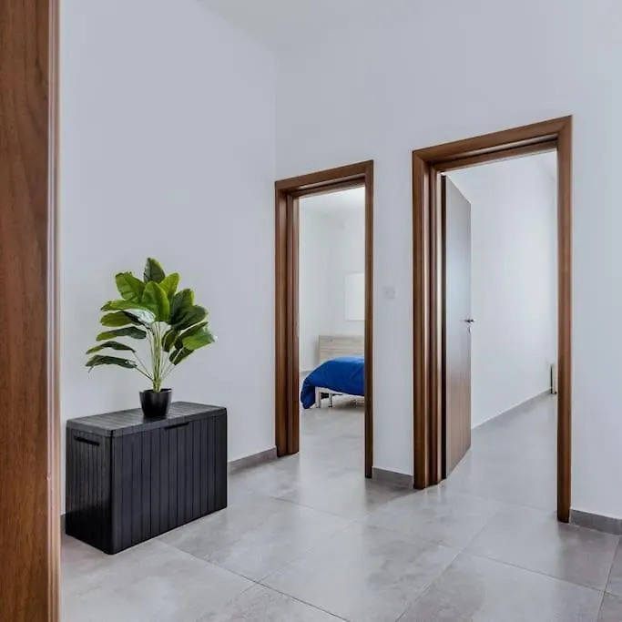 Bright Apartment Minutes From The Sea Gzira Malta