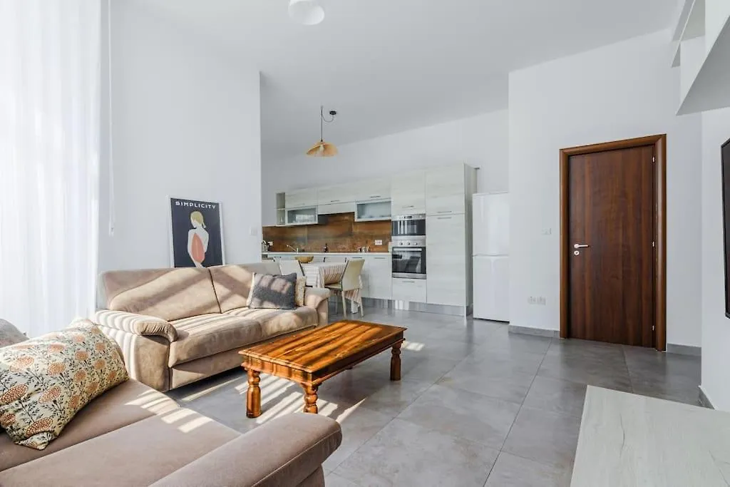 Bright Apartment Minutes From The Sea Gzira Malta